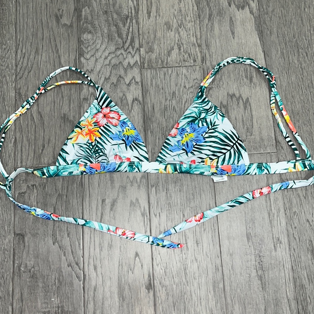 Forever 21 bathing suit top